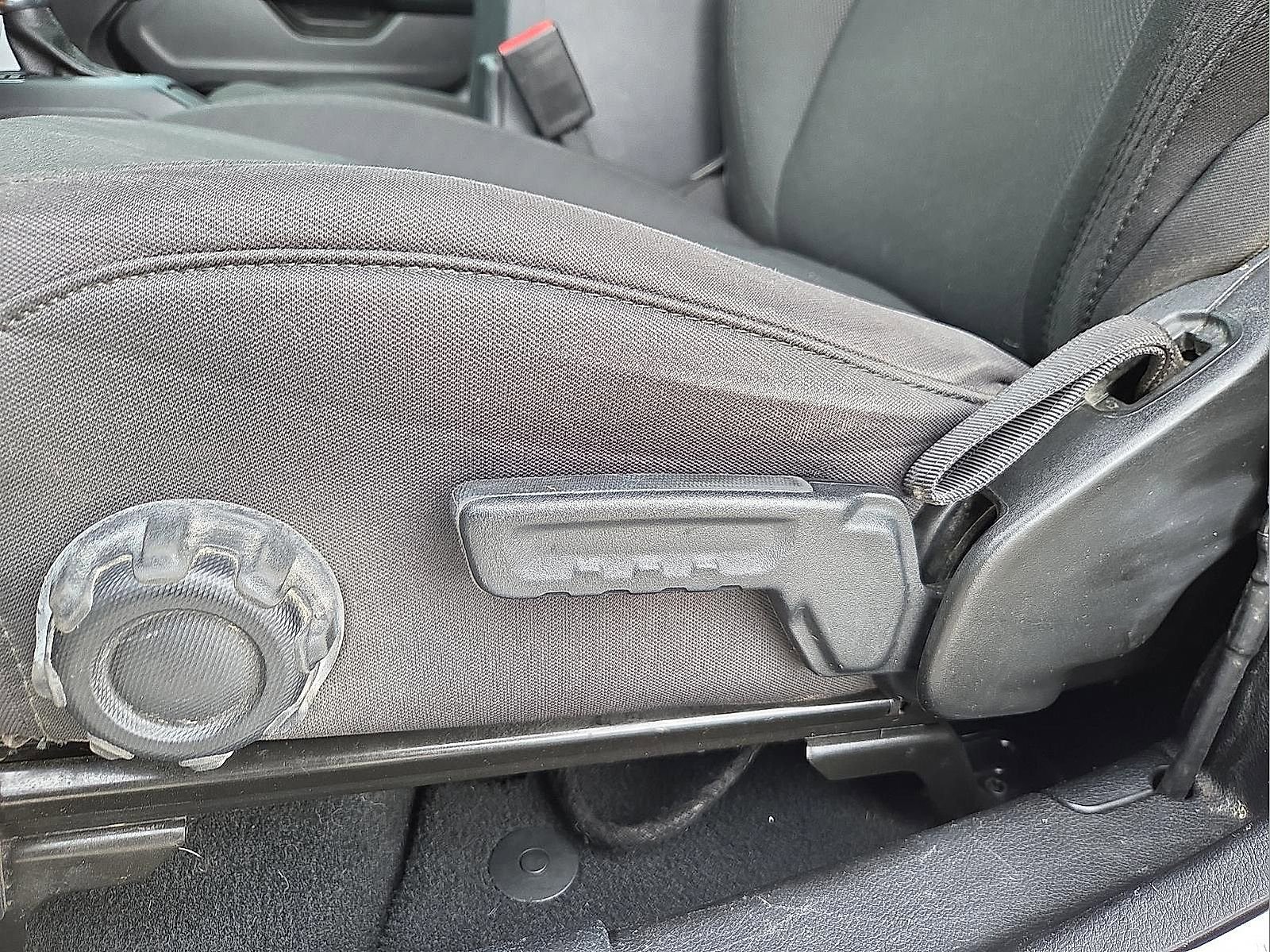 Used 2022 Jeep Wrangler Sport AWD/4WD image 15