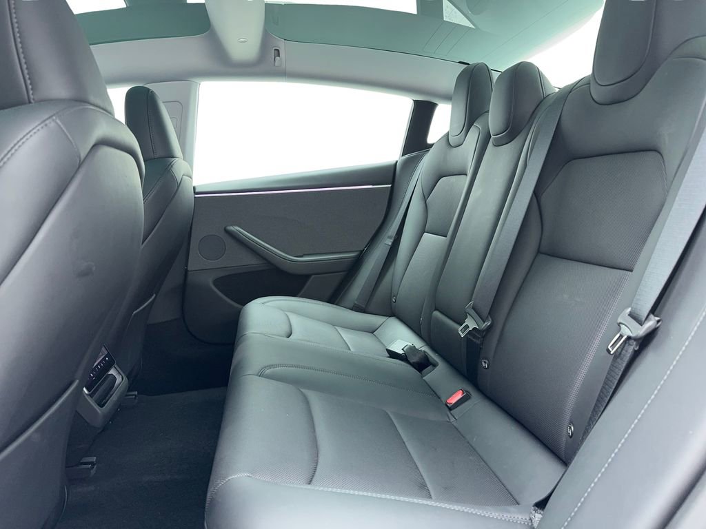 Used 2024 Tesla Model 3 Standard Range image 32