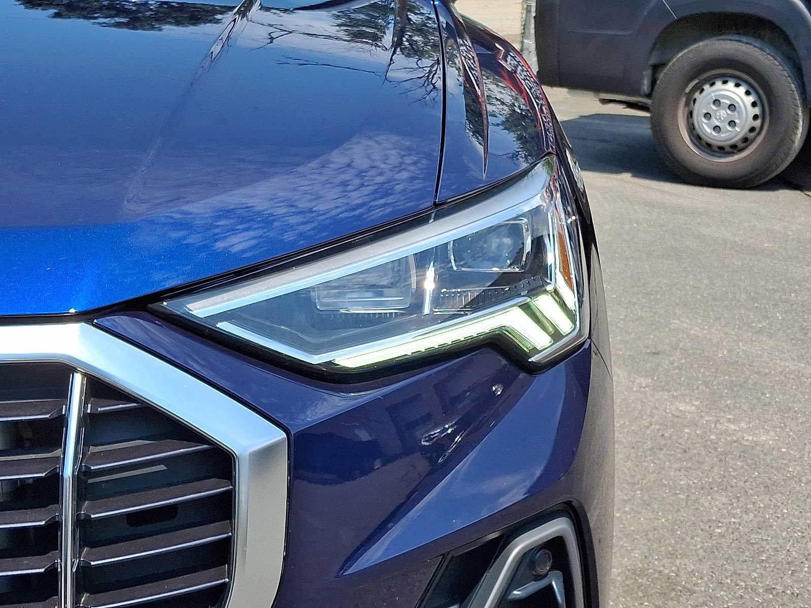 Used 2023 Audi Q3 2.0T Premium w/ Convenience Package AWD/4WD image 34