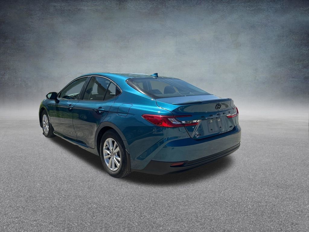 Used 2025 Toyota Camry LE w/ Convenience Package FWD image 4