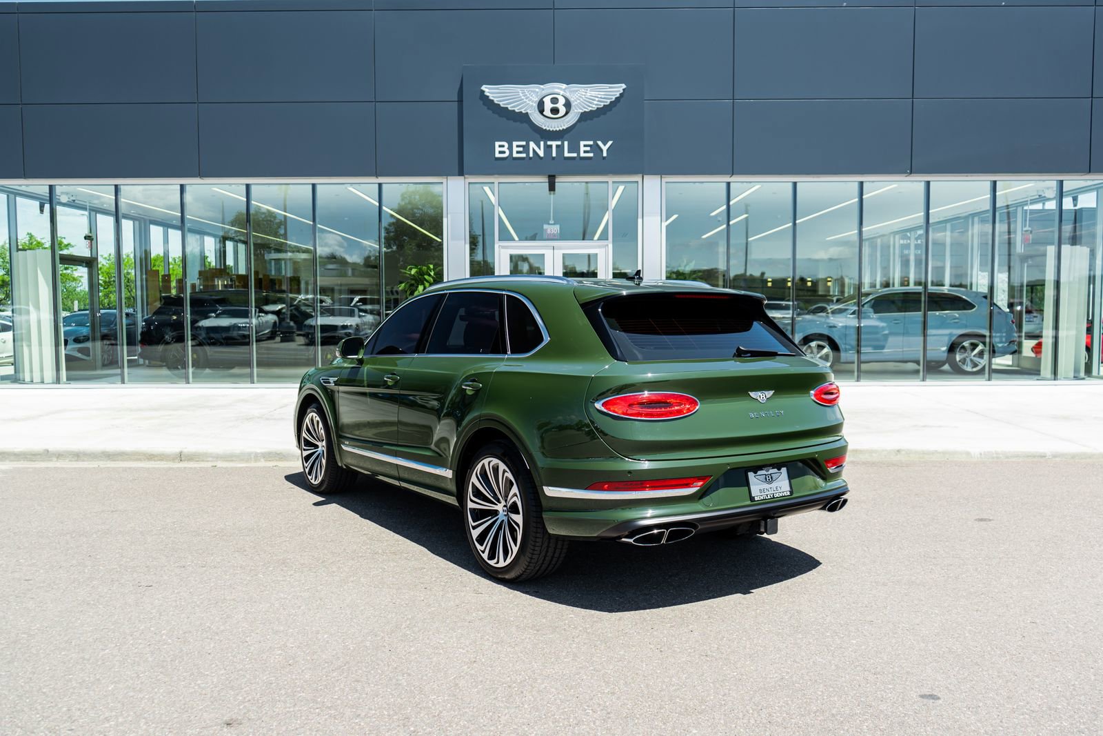 Used 2022 Bentley Bentayga AWD/4WD image 8
