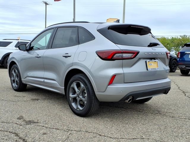 Certified 2024 Ford Escape ST-Line w/ Tech Pack #1 AWD/4WD image 7