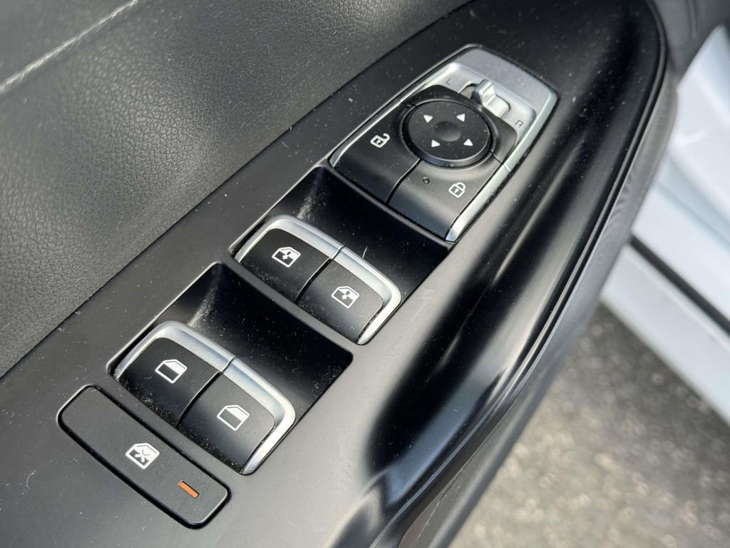 Used 2023 Kia K5 GT-Line AWD/4WD image 15