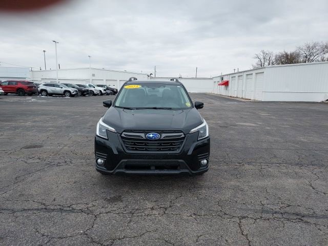 Used 2023 Subaru Forester Limited image 9