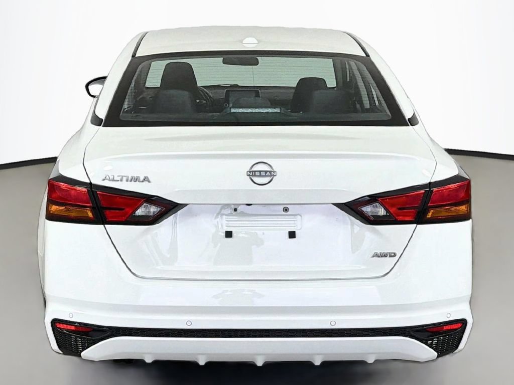 Used 2025 Nissan Altima 2.5 SV AWD/4WD image 11