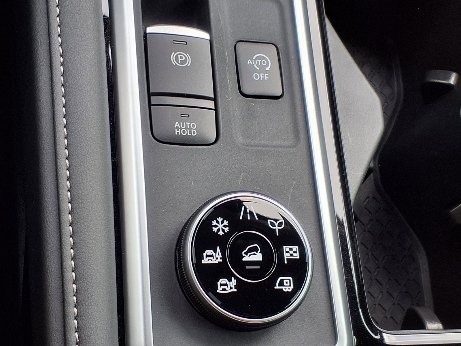 New 2026 Nissan Pathfinder SV image 22