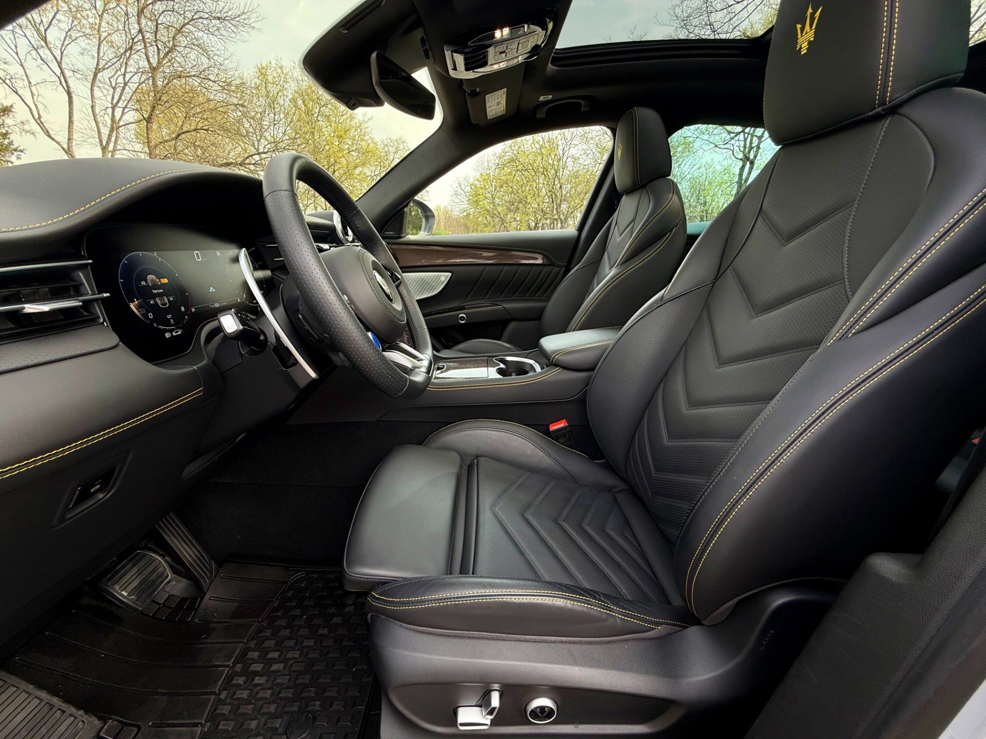 Used 2024 Maserati Grecale Trofeo image 8