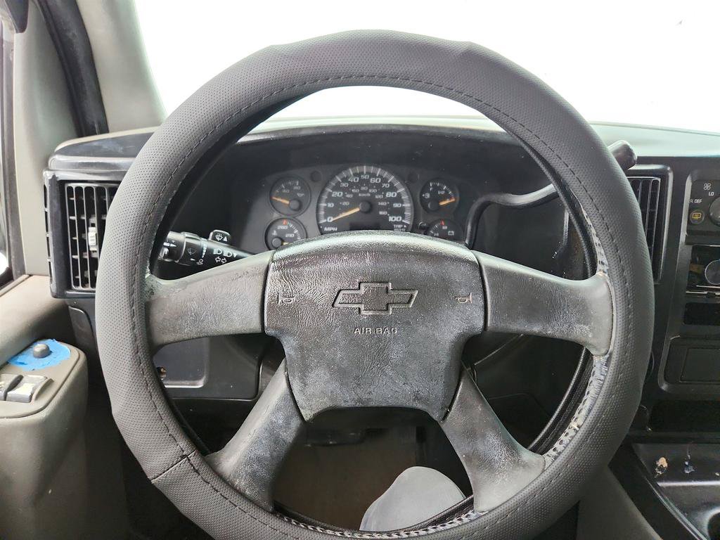 Used 2007 Chevrolet Express 1500 AWD Passenger w/ LT Preferred Equipment Group image 16