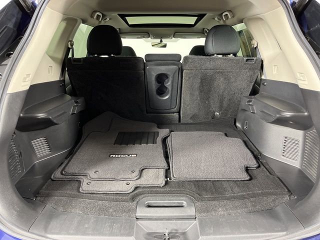 Used 2018 Nissan Rogue SV w/ Sun & Sound Touring Package image 47