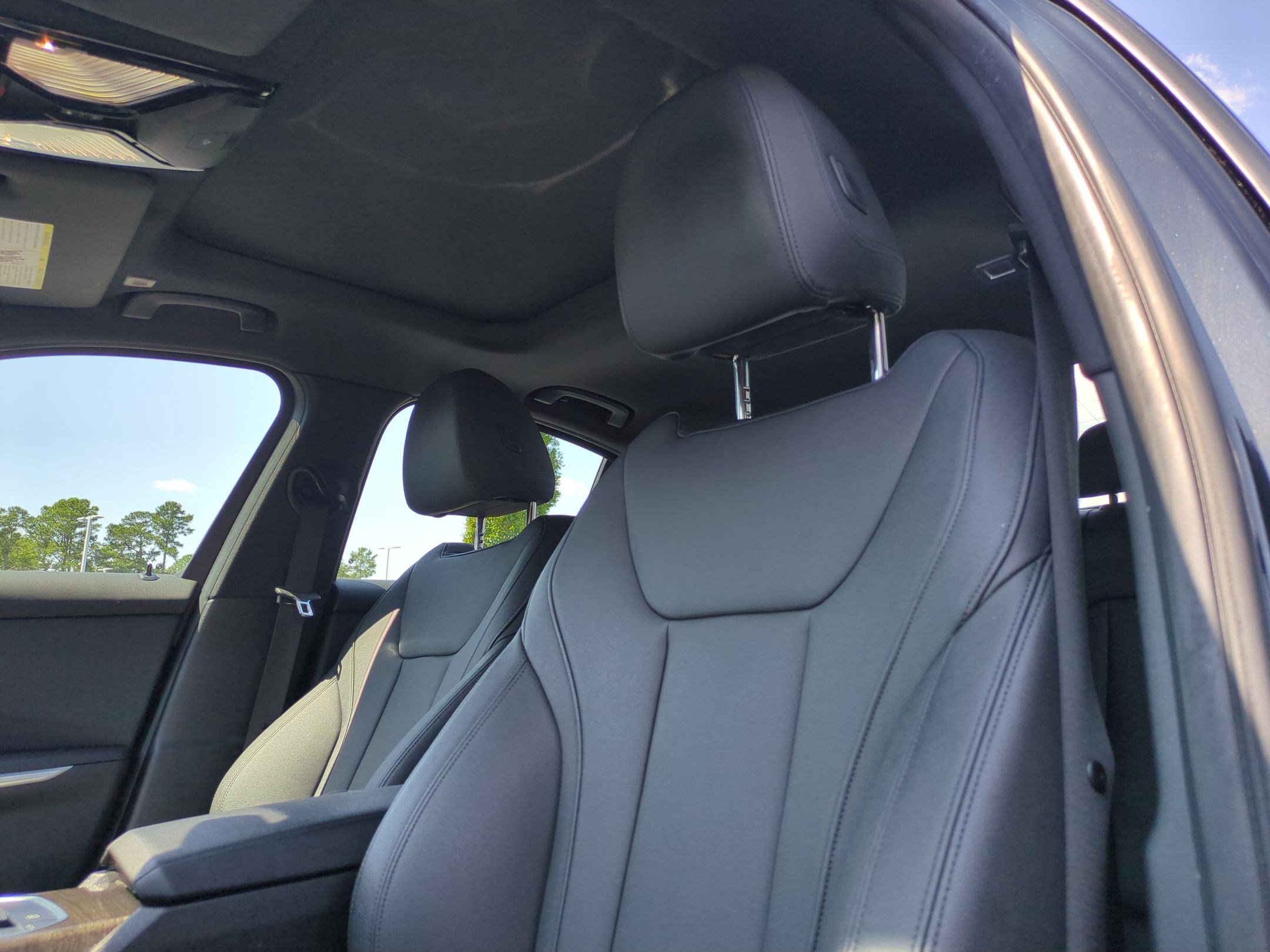 Used 2020 BMW 330i Sedan w/ Driving Assistance Package RWD image 16