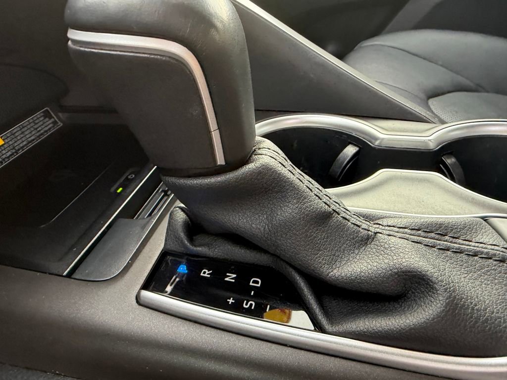 Used 2021 Toyota Camry XLE image 24