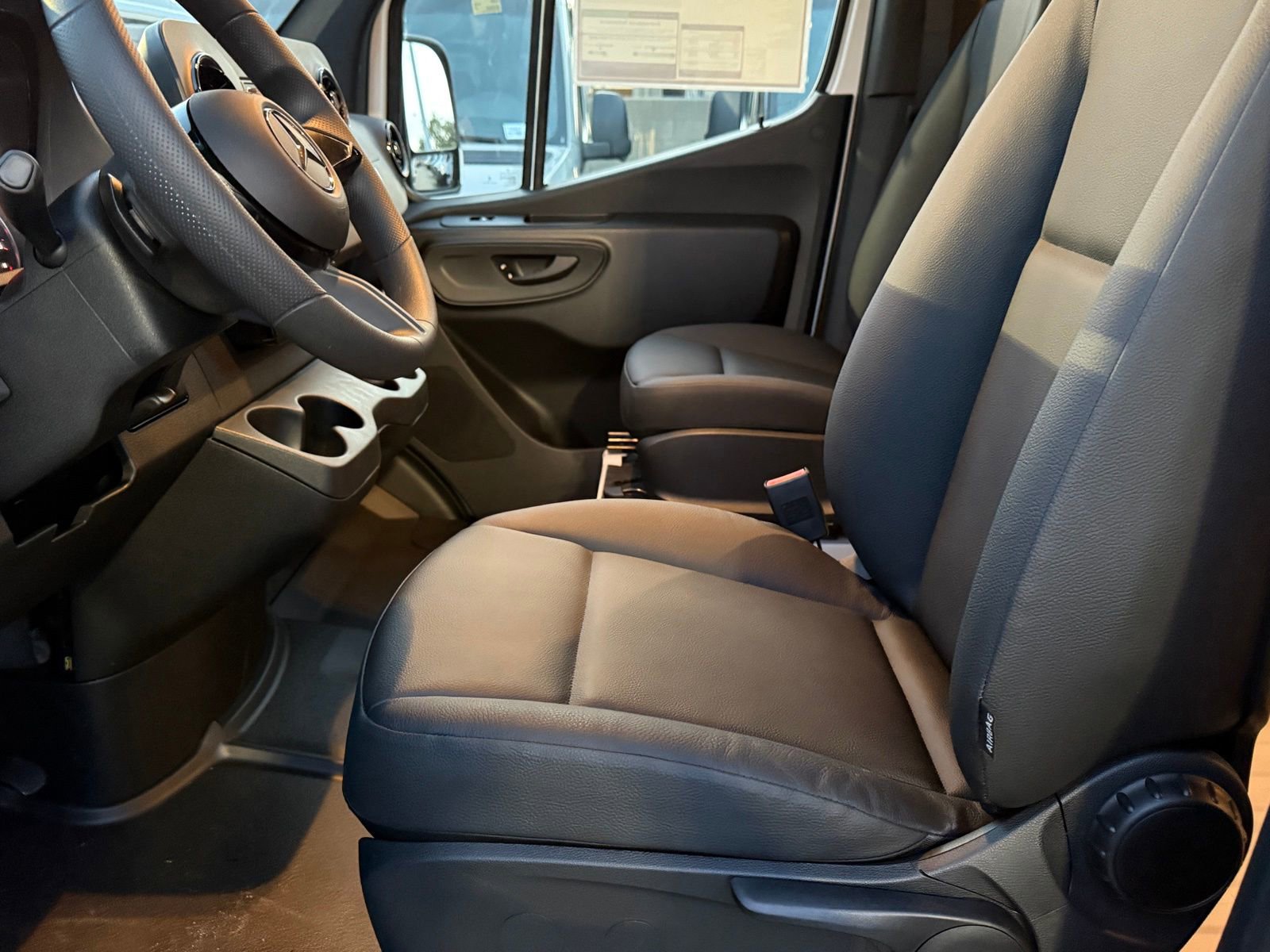 New 2025 Mercedes-Benz Sprinter 2500 image 21