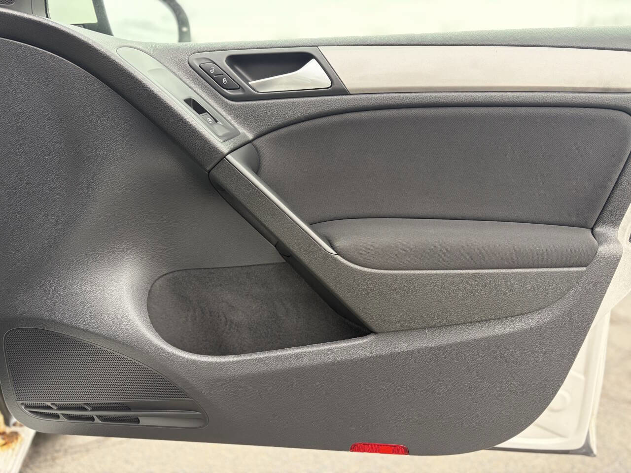 Used 2013 Volkswagen Golf 4-Door image 12