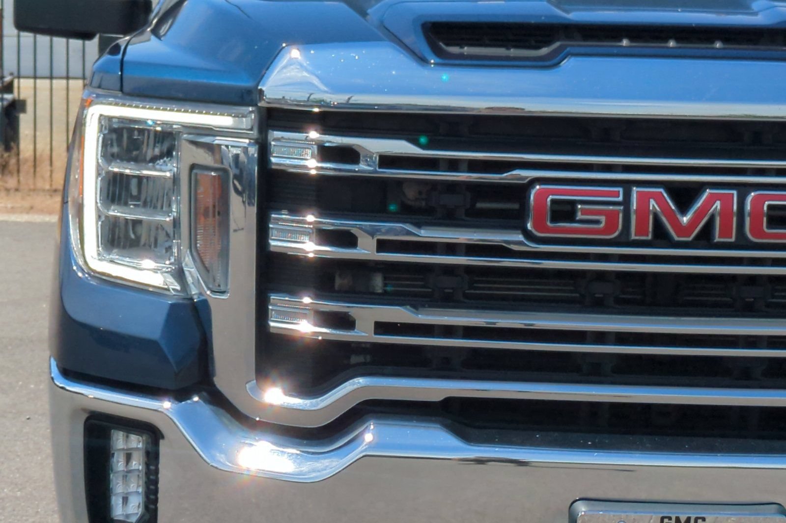 Used 2021 GMC Sierra 2500 SLE w/ SLE Value Package; AWD/4WD image 43