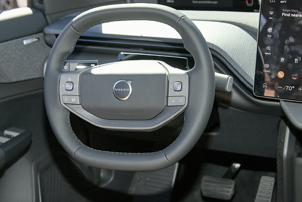 New 2027 Volvo EX60 Ultra AWD/4WD image 36