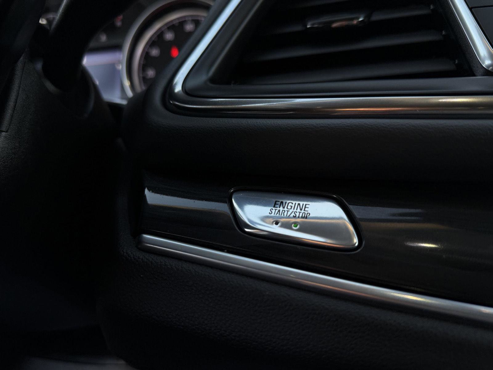 Used 2021 Buick Enclave Premium w/ Sun and Sites Package image 17