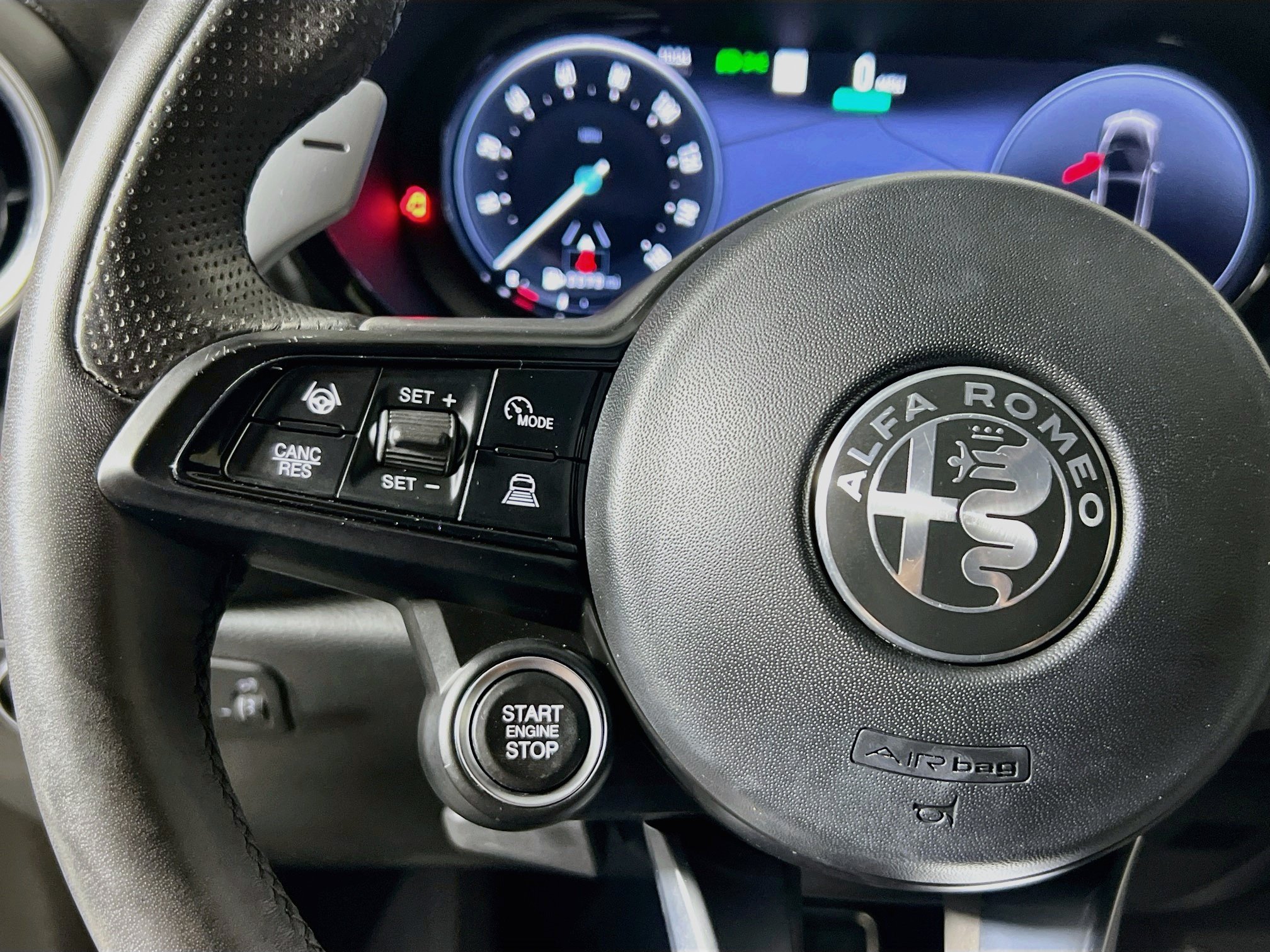 Used 2024 Alfa Romeo Tonale Veloce w/ Active Assist Package AWD/4WD image 18