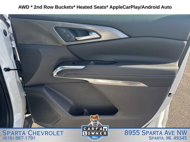 Used 2025 Chevrolet Traverse LT image 25