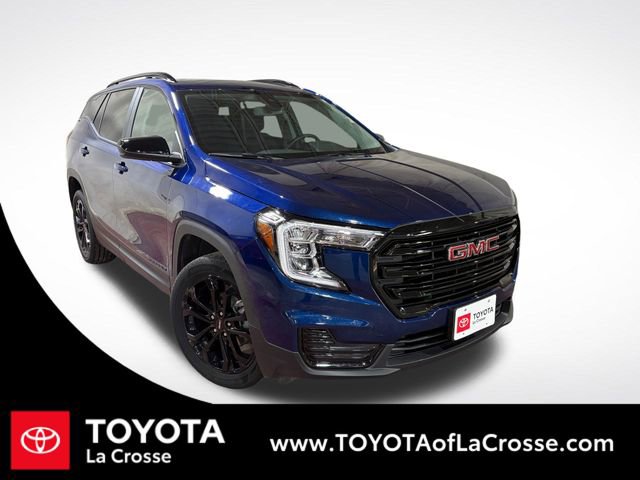 Used 2022 GMC Terrain SLE w/ Driver Convenience Package image 1