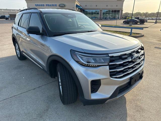 Certified 2025 Ford Explorer Active RWD image 18