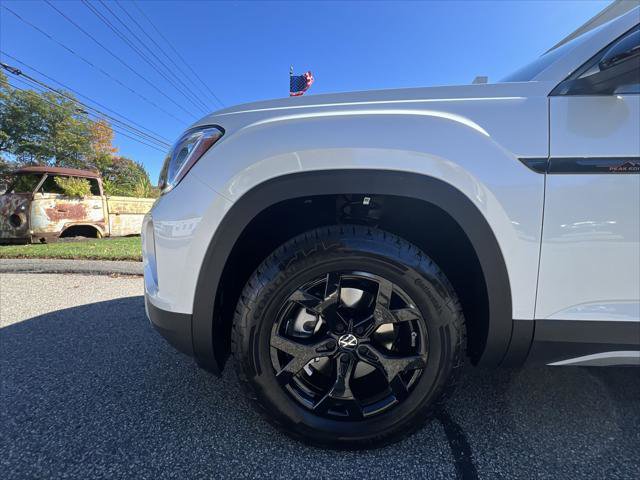 New 2026 Volkswagen Atlas Peak Edition image 10