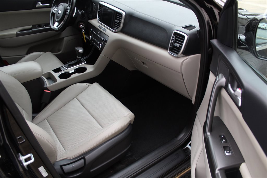 Used 2020 Kia Sportage S w/ S Sunroof Package image 12