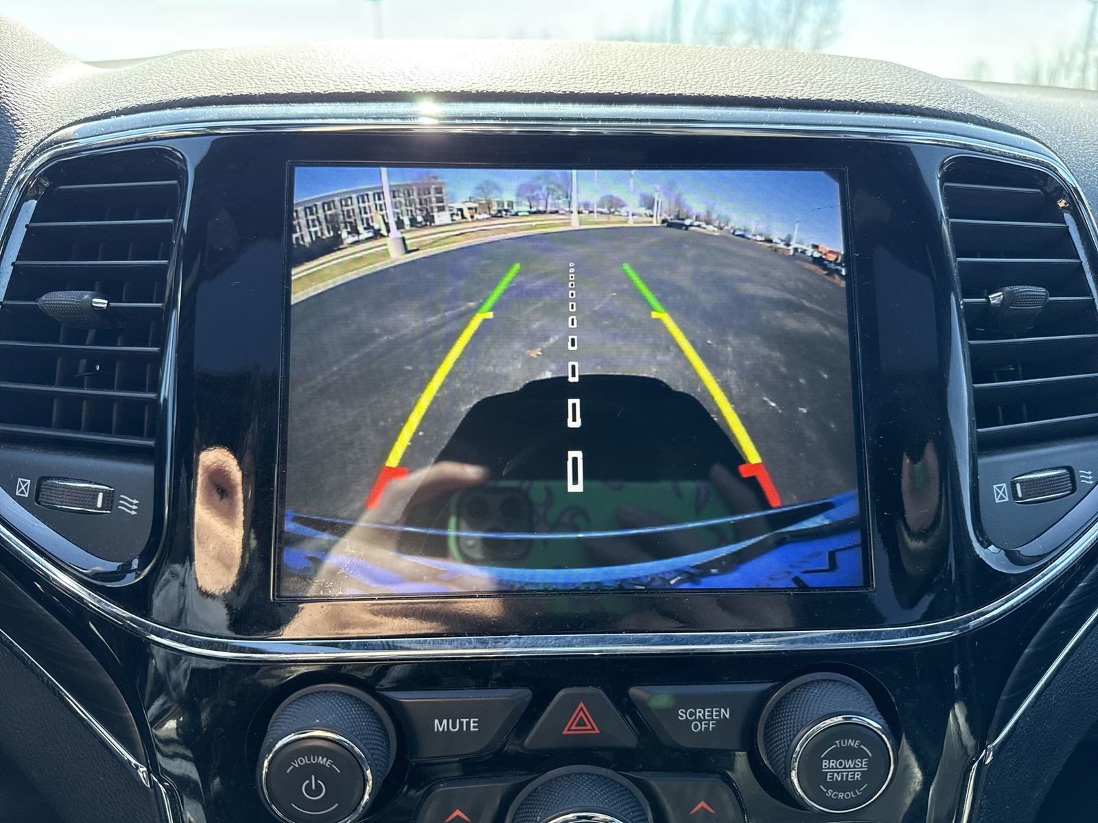 Used 2021 Jeep Grand Cherokee Limited image 17