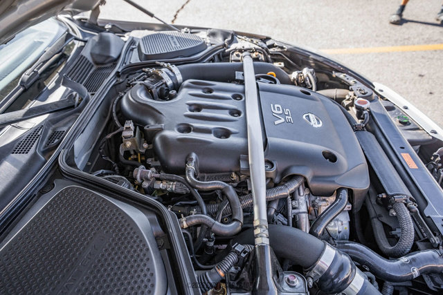 Used 2006 Nissan 350Z Coupe w/ (N93) Cargo Convenience Pkg image 16