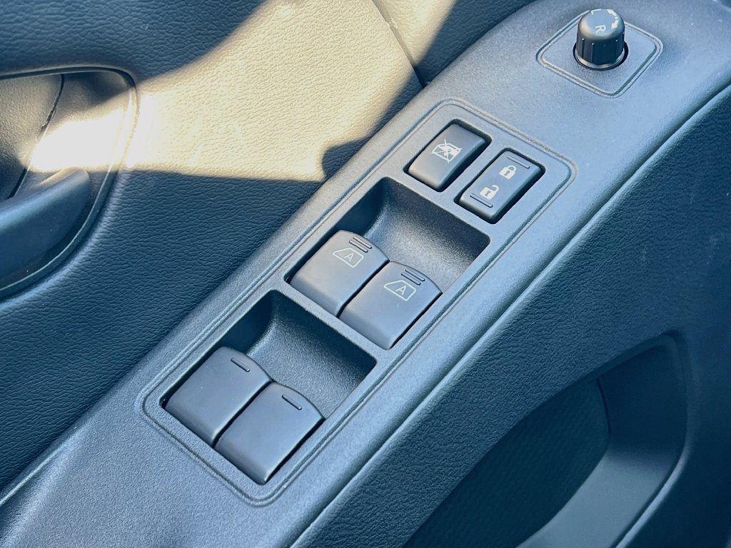 New 2027 Nissan Frontier SV RWD image 17