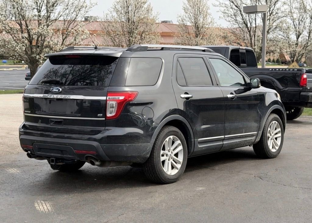 Used 2011 Ford Explorer XLT w/ 202A Rapid Spec Order Code FWD image 6