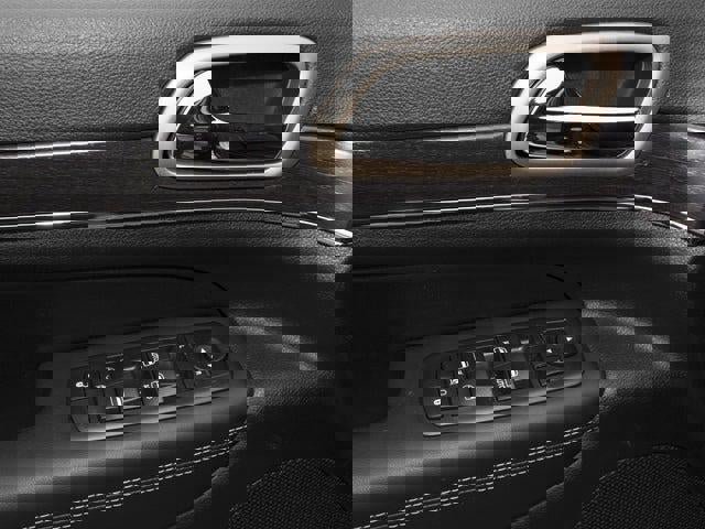 Used 2016 Jeep Grand Cherokee Limited image 19