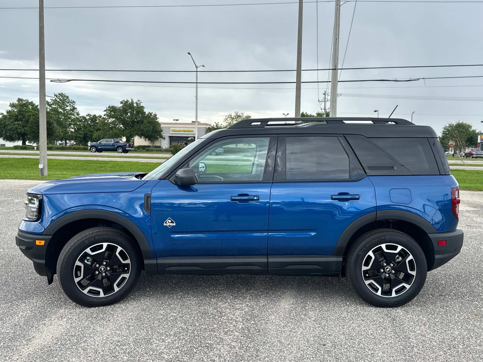 Certified 2024 Ford Bronco Sport Outer Banks w/ Tech Package image 8