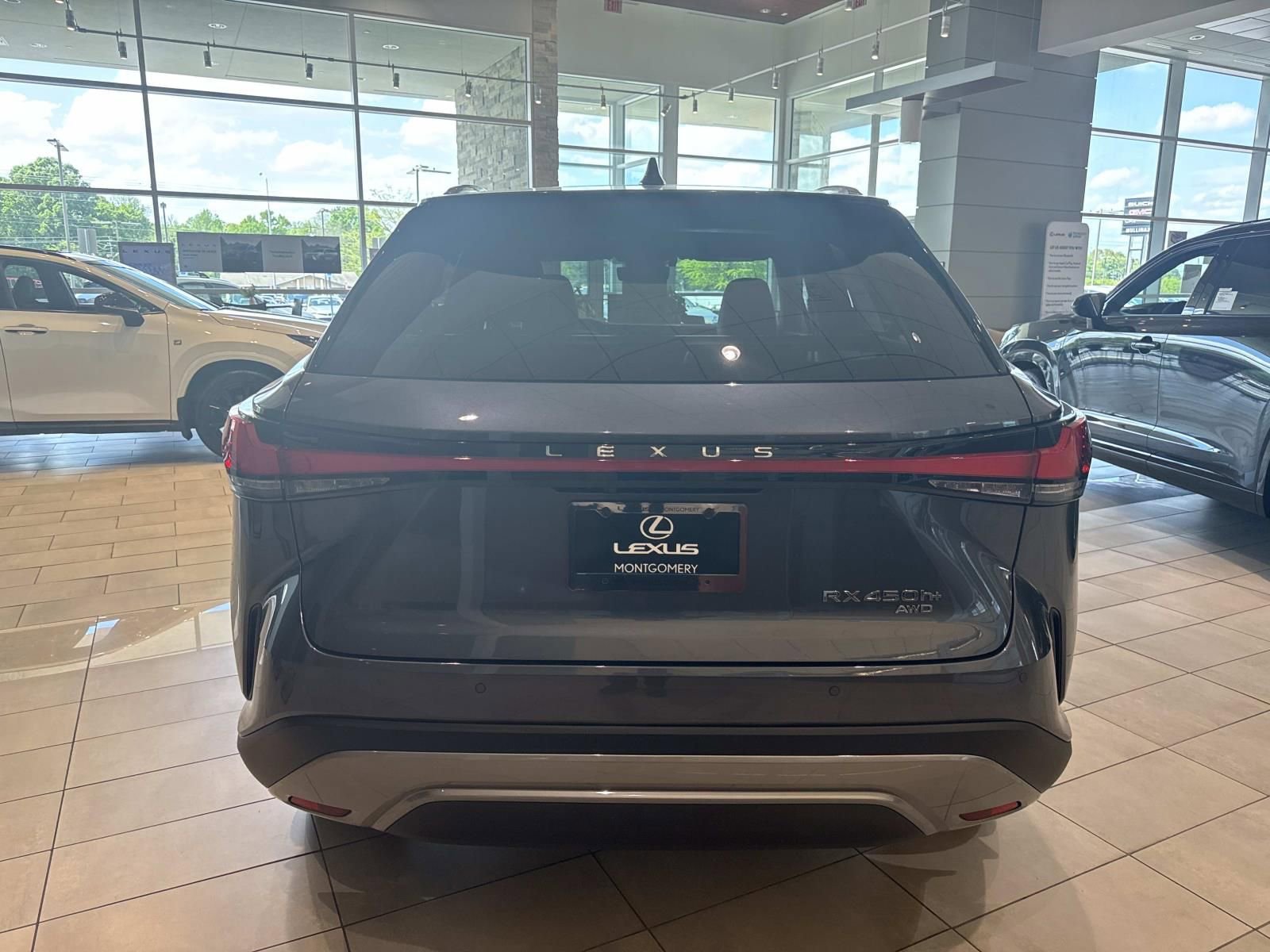 New 2026 Lexus RX 450h AWD image 4