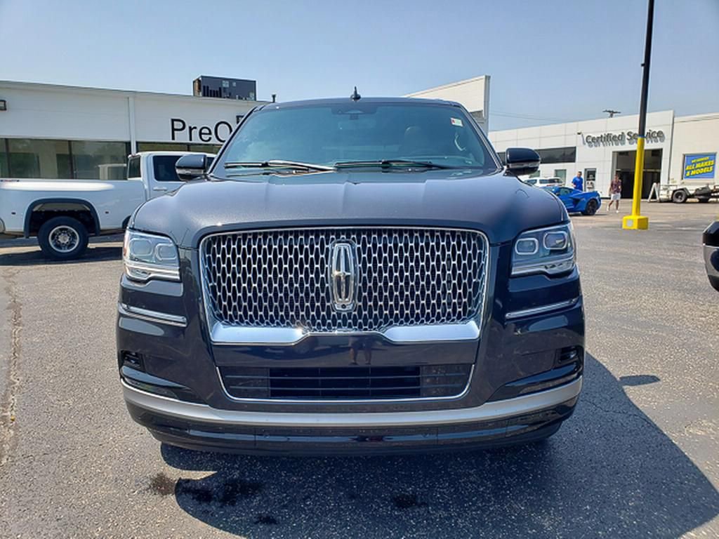 Used 2022 Lincoln Navigator Reserve video 2