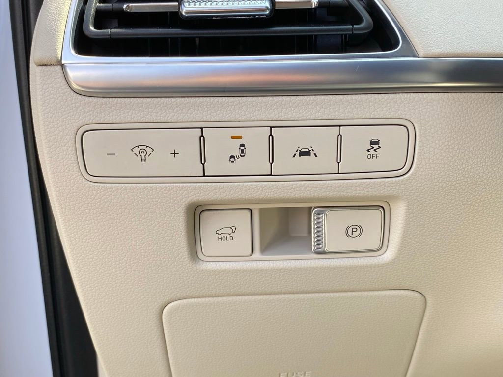 Used 2020 Hyundai Palisade Limited image 11