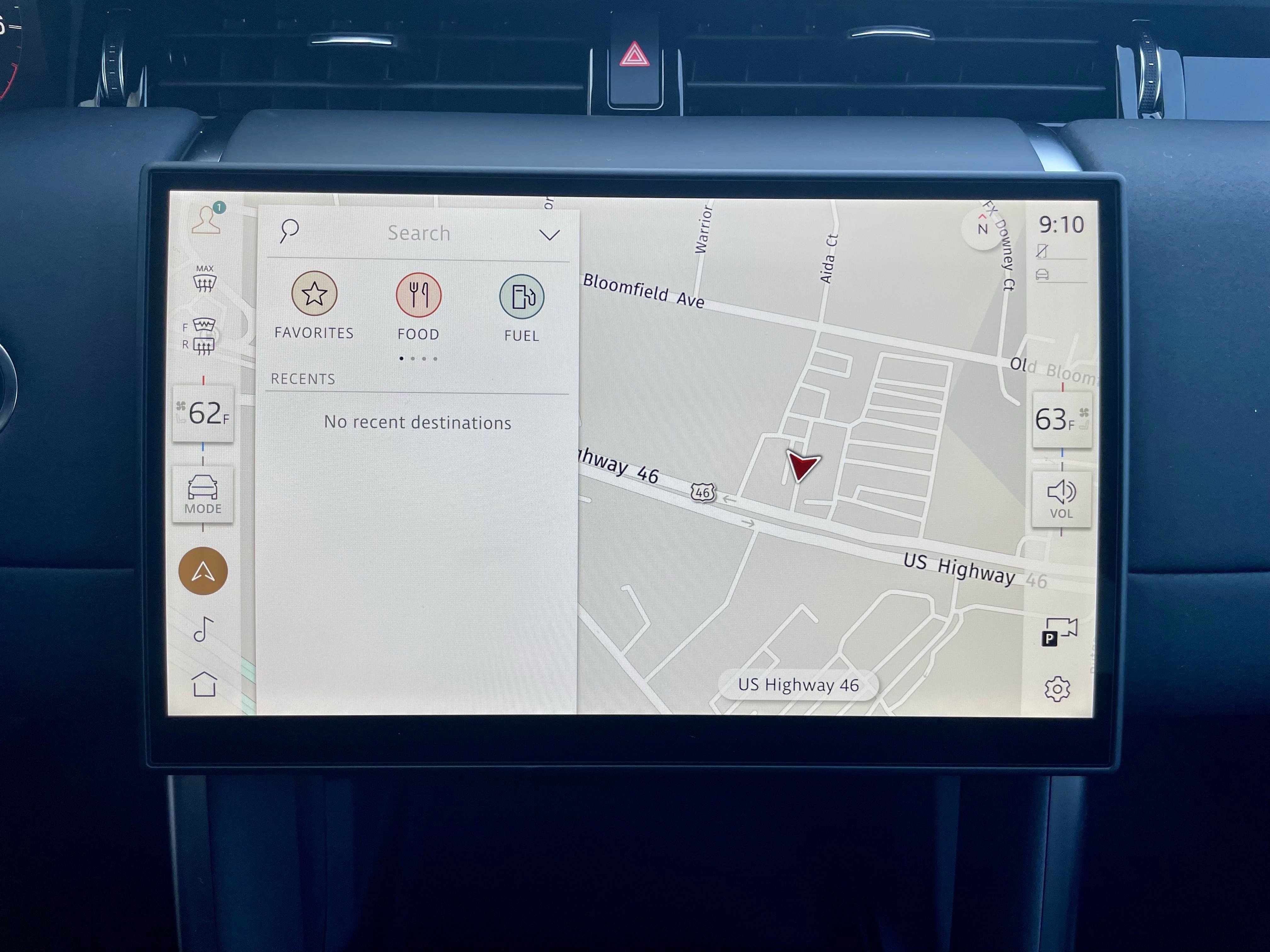 New 2025 Land Rover Discovery Sport S image 27