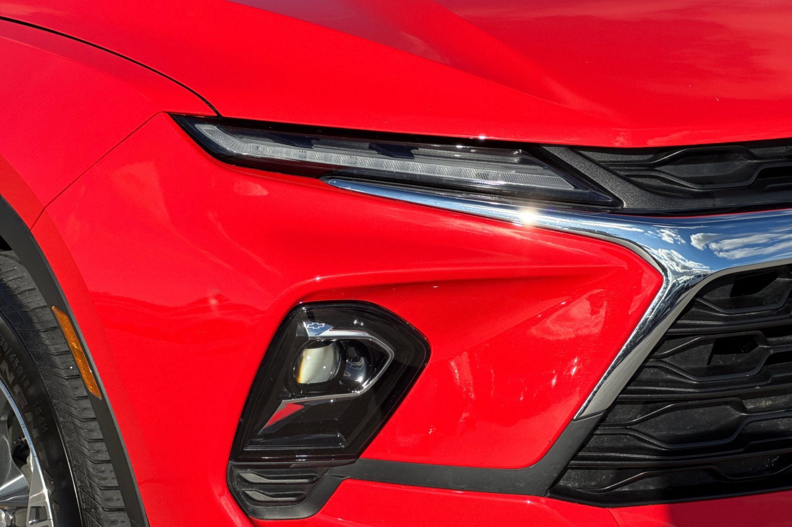 Used 2025 Chevrolet Blazer LT image 9