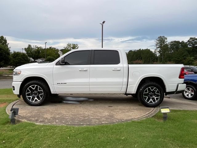 Used 2025 RAM 1500 Laramie AWD/4WD image 4