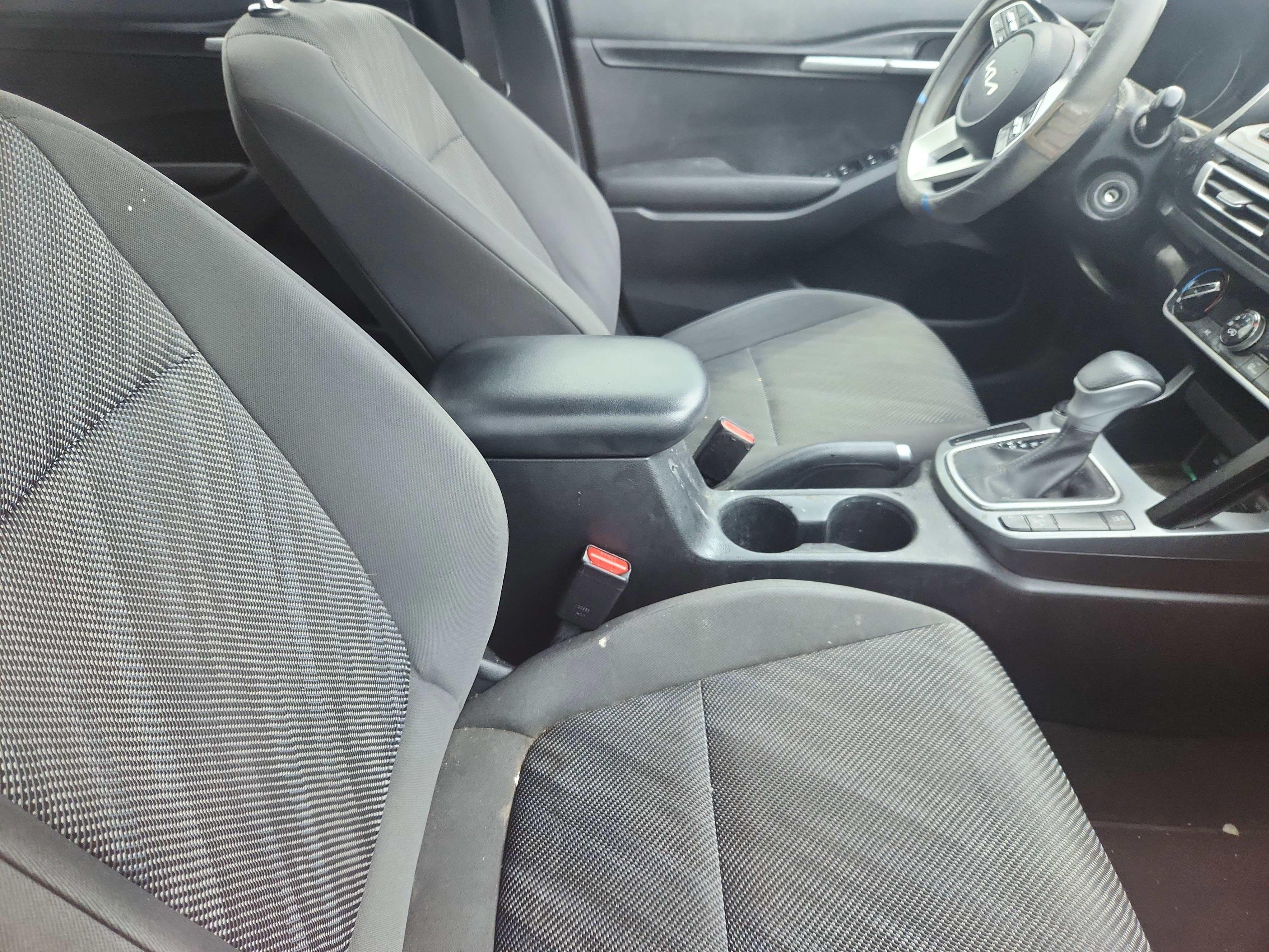 Used 2022 Kia Seltos LX image 8