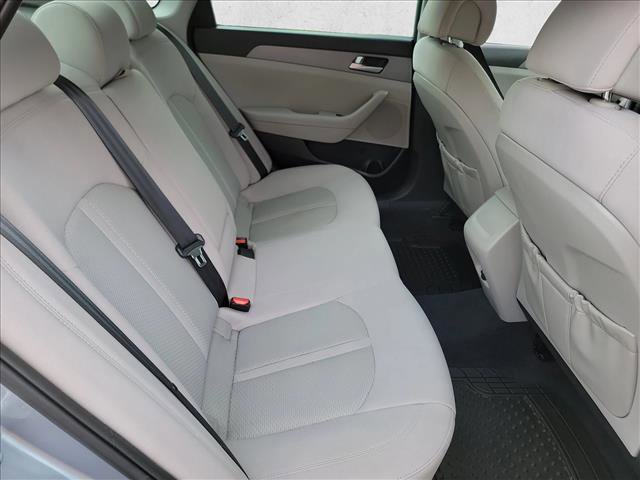 Used 2017 Hyundai Sonata SE FWD image 16