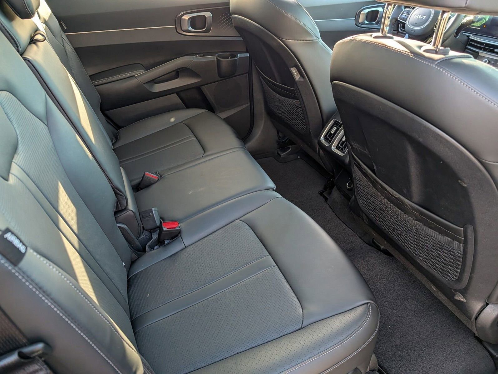 Used 2025 Kia Sorento S w/ Panoramic Sunroof Package image 23