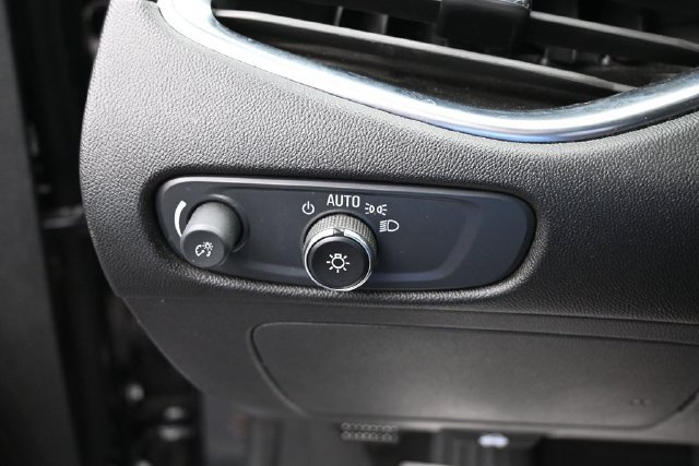 Used 2024 Chevrolet Malibu LT FWD image 18