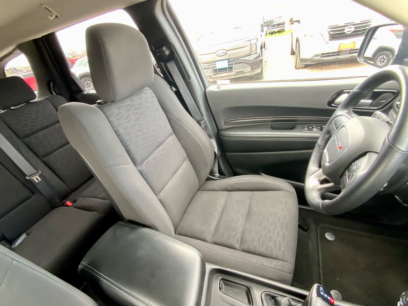 Used 2022 Dodge Durango SXT AWD/4WD image 32