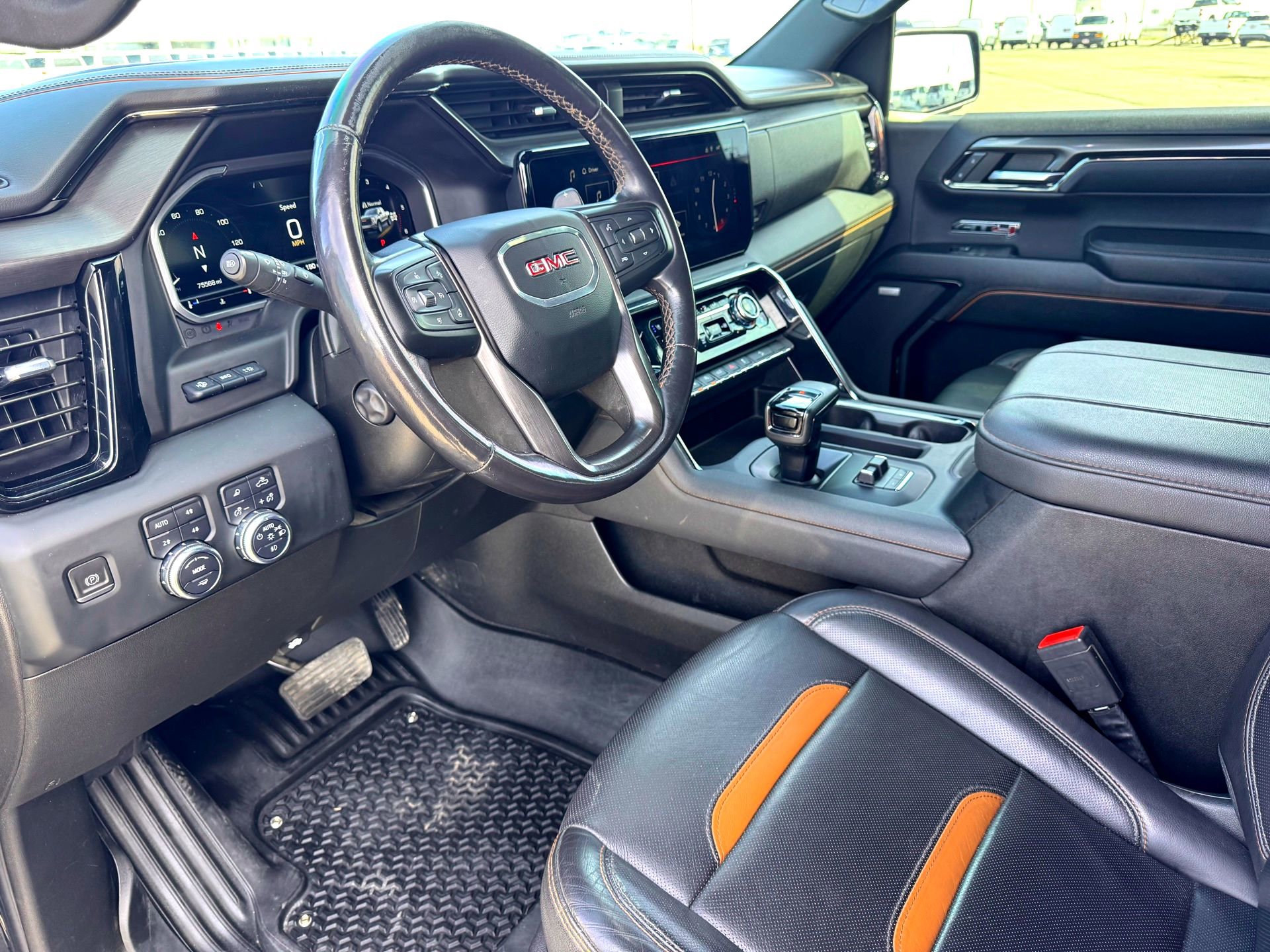 Used 2023 GMC Sierra 1500 AT4 w/ Technology Package image 11