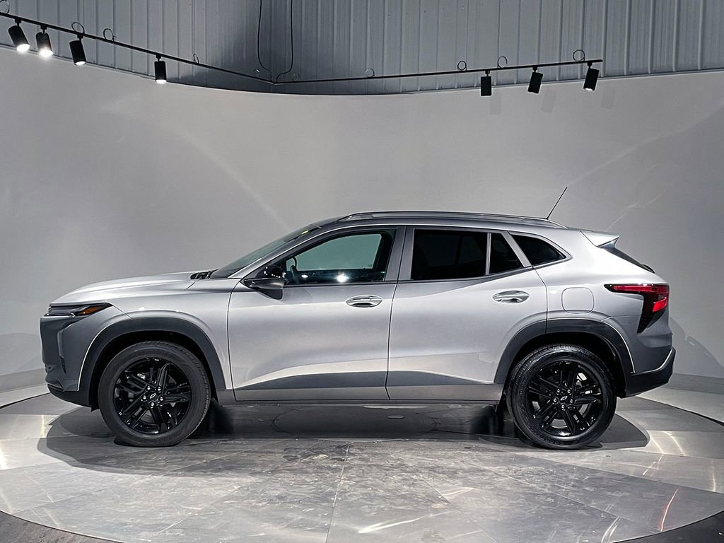 Used 2025 Chevrolet Trax ACTIV image 14