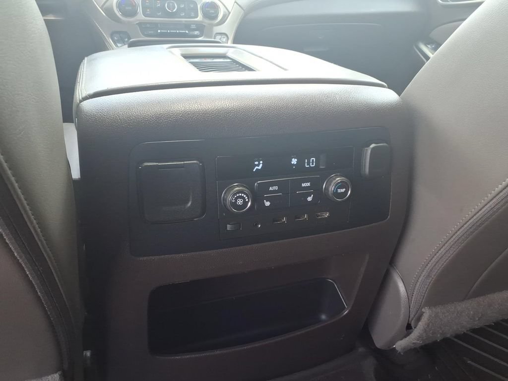 Used 2019 GMC Yukon Denali w/ Denali Ultimate Package AWD/4WD image 17