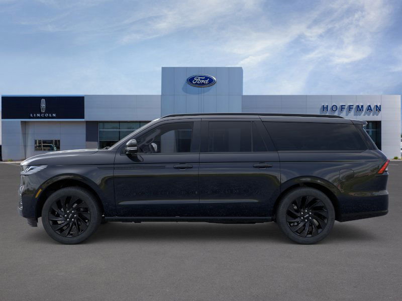 New 2025 Lincoln Navigator L Reserve w/ Jet Appearance Package image 3