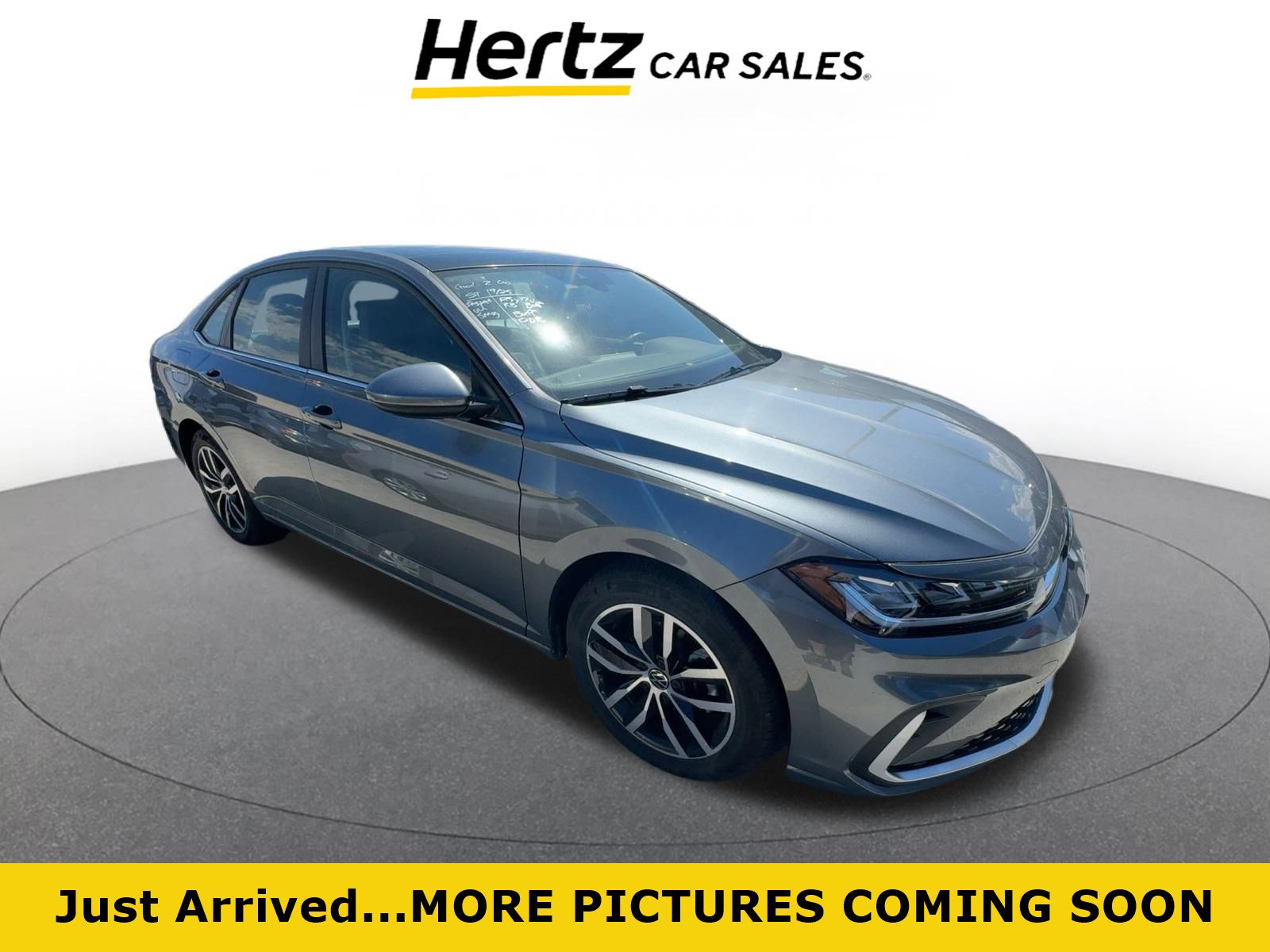 Used 2025 Volkswagen Jetta SE