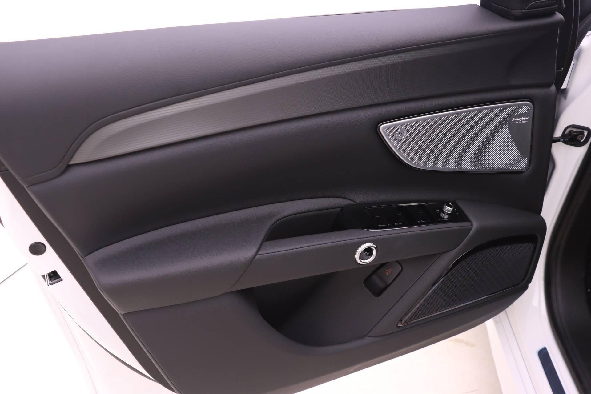 New 2024 Maserati Grecale GT image 13