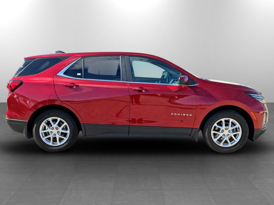 Used 2024 Chevrolet Equinox LT w/ LPO, Floor Liner Package image 5